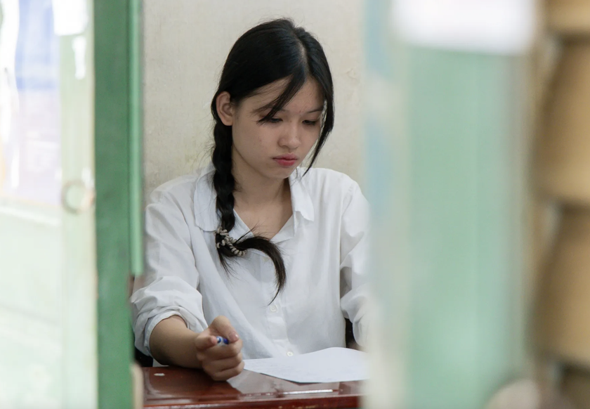Hơn 1,22 triệu thí sinh làm thủ tục dự thi tốt nghiệp trung học phổ thông 2026 - Ảnh 1.
