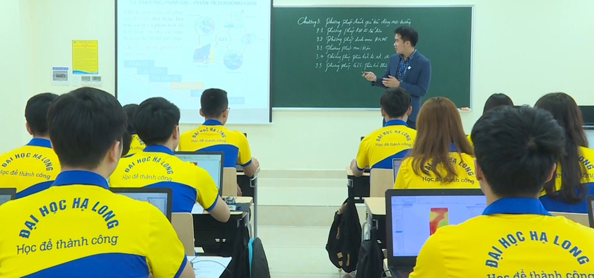 Phát triển giai đoạn mới, Quảng Ninh xác định giáo dục và đào tạo là giải pháp căn cơ nhất - Ảnh 4.