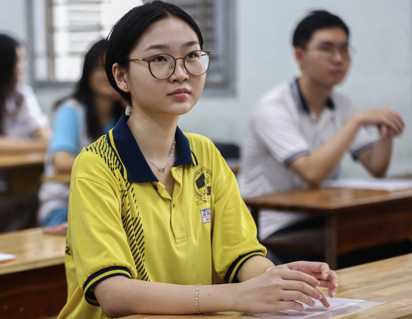 Xét tuyển V-SAT kết hợp học bạ: Thí sinh có phải đạt học sinh giỏi cả 3 năm trung học phổ thông? - Ảnh 1.