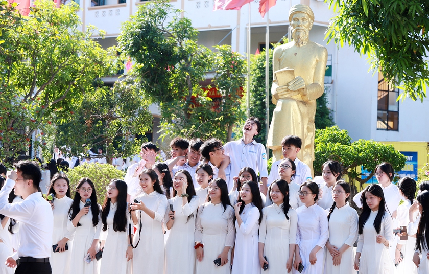 Nghệ An có 604 điểm 10 các môn thi tốt nghiệp trung học phổ thông - Ảnh 1.
