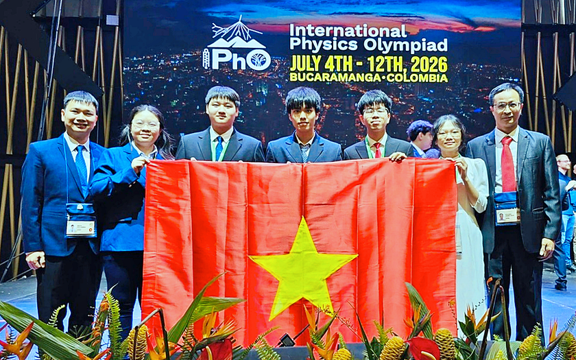 5/5 học sinh Việt Nam đoạt huy chương Olympic Vật l&iacute; quốc tế lần thứ 56 - Ảnh 1.