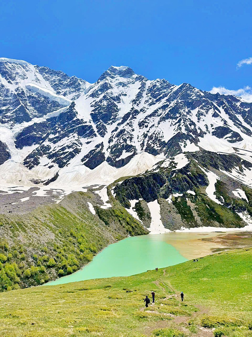 Chinh phục Elbrus: H&agrave;nh tr&igrave;nh "c&acirc;n n&atilde;o" tr&ecirc;n n&oacute;c nh&agrave; ch&acirc;u &Acirc;u - Ảnh 10.