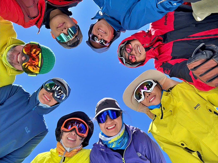 Chinh phục Elbrus: H&agrave;nh tr&igrave;nh "c&acirc;n n&atilde;o" tr&ecirc;n n&oacute;c nh&agrave; ch&acirc;u &Acirc;u - Ảnh 6.