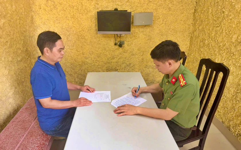 C&ocirc;ng an H&agrave; Nội khởi tố th&ecirc;m 3 bị can về vụ xuất bản cuốn s&aacute;ch "Chuyện với Thanh" - Ảnh 2.