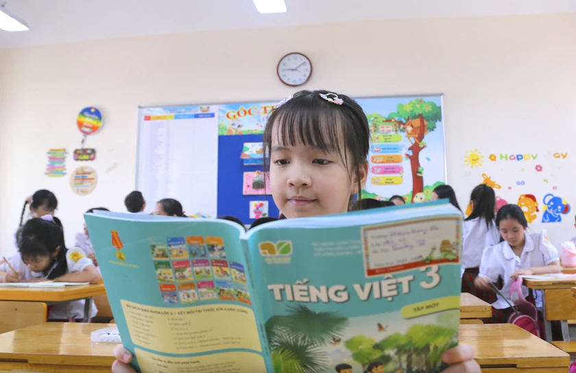 Thêm địa phương miễn phí sách giáo khoa cho học sinh từ năm học 2026-2027 - Ảnh 1.