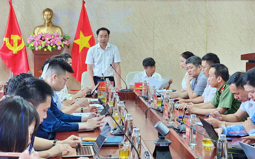 Khoảng 40.000 người tham dự Chương trình nghệ thuật "Mãi mãi tuổi 20" tại Quảng Ninh - Ảnh 1.