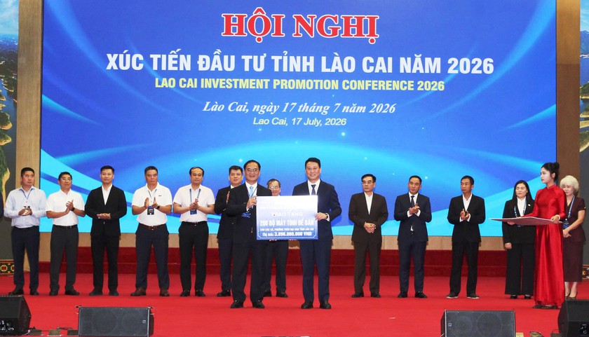 L&agrave;o Cai trao chủ trương đầu tư 24 dự &aacute;n, tổng vốn đăng k&yacute; hơn 24.160 tỉ đồng - Ảnh 5.