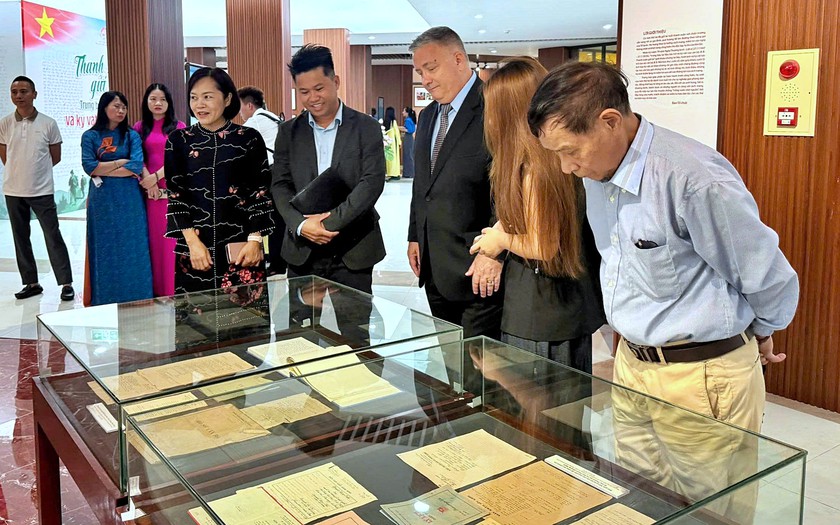 "Thanh xu&acirc;n gửi lại" giới thiệu h&igrave;nh ảnh v&agrave; kỷ vật của c&aacute;n bộ đi B. - Ảnh 5.