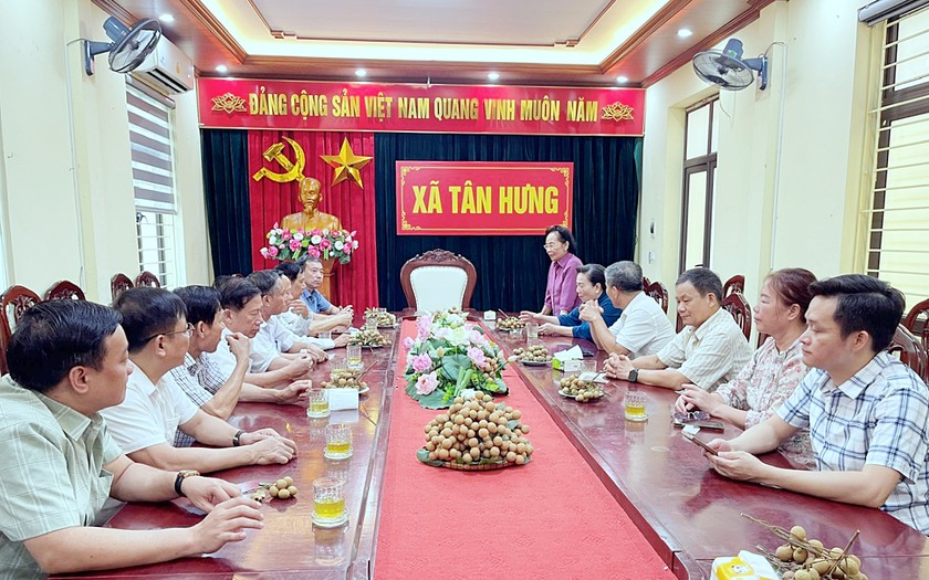 Tiếp thêm động lực trên hành trình "Học không bao giờ cùng" tại xã Tân Hưng - Ảnh 1.