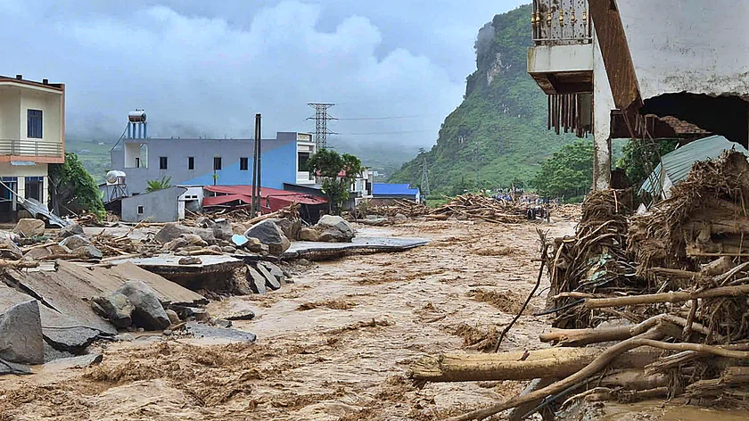 Lũ ở Mường Than (Lai Ch&acirc;u): 4 người chết, 7 người bị thương, 4 người nghi mất t&iacute;ch - Ảnh 2.