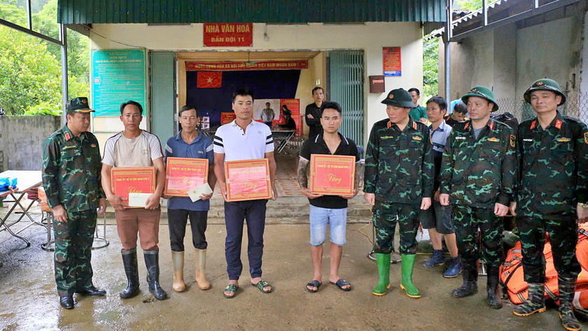 Đã tìm thấy 3 thi thể nạn nhân ở xã Mường Than, thông xe quốc lộ 12 nối Lai Châu với Điện Biên - Ảnh 1.