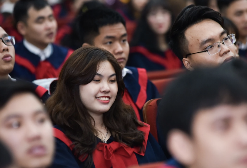 Biến động điểm chuẩn Đại học B&aacute;ch khoa H&agrave; Nội 2 năm gần đ&acirc;y - Ảnh 1.