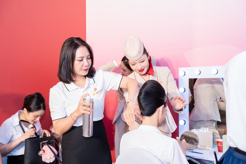 "Cơn sốt" từ Ngày hội tuyển dụng quy mô lớn nhất năm của Sun PhuQuoc Airways đổ bộ Hà Nội - Ảnh 4.