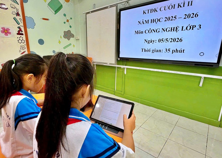 Thành phố Hồ Chí Minh đưa kiểm tra trên máy tính vào trường tiểu học - Ảnh 2.