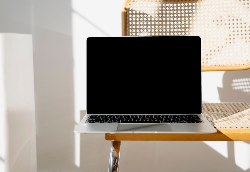 Mua laptop năm 2026: Đây là những tính năng đáng trả thêm tiền và những thứ nên bỏ qua - Ảnh 1.