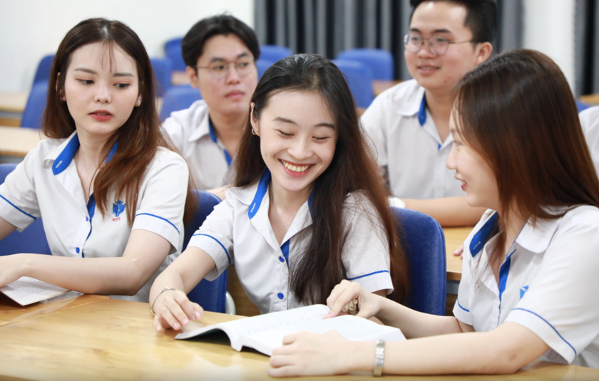 Chi tiết điểm chuẩn các năm của Trường Đại học Công Thương Thành phố Hồ Chí Minh - Ảnh 1.