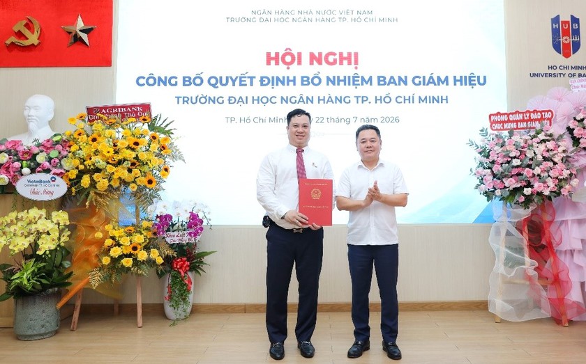 GS.TS Nguyễn Đức Trung tiếp tục l&agrave;m Hiệu trưởng Trường Đại học Ng&acirc;n h&agrave;ng Th&agrave;nh phố Hồ Ch&iacute; Minh - Ảnh 1.