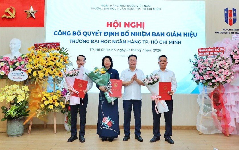 GS.TS Nguyễn Đức Trung tiếp tục l&agrave;m Hiệu trưởng Trường Đại học Ng&acirc;n h&agrave;ng Th&agrave;nh phố Hồ Ch&iacute; Minh - Ảnh 2.