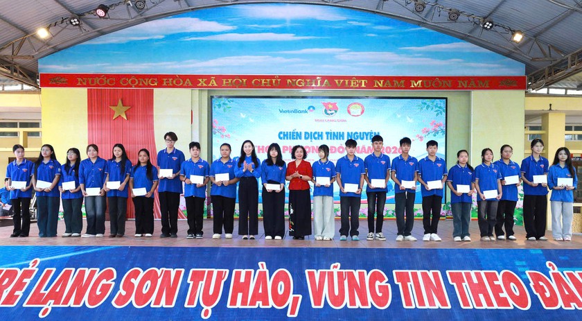 Hội Khuyến học tỉnh Lạng Sơn phối hợp với Tỉnh đoàn tổ chức Chương trình Chiến dịch tình nguyện "Hoa phượng đỏ" năm 2026 - Ảnh 3.