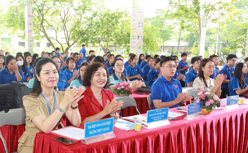 Hội Khuyến học tỉnh Lạng Sơn phối hợp với Tỉnh đoàn tổ chức Chương trình Chiến dịch tình nguyện "Hoa phượng đỏ" năm 2026 - Ảnh 2.