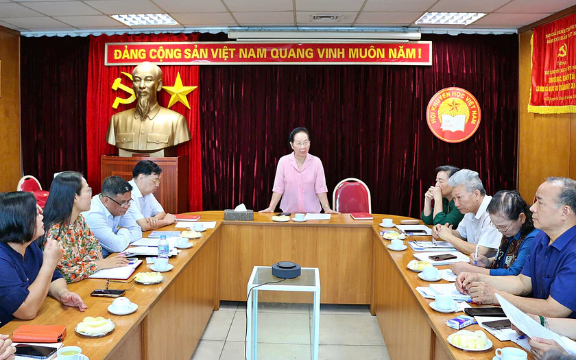 Trung ương Hội Khuyến học Việt Nam tổ chức gặp mặt Kỷ niệm Ng&agrave;y thương binh - Liệt sĩ - Ảnh 4.