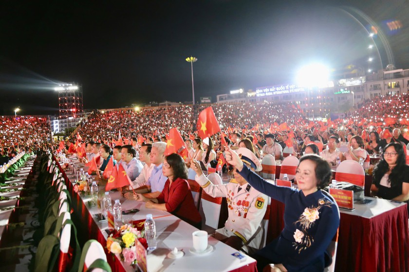 "M&atilde;i m&atilde;i tuổi 20" lan tỏa l&ograve;ng y&ecirc;u nước, niềm tự h&agrave;o d&acirc;n tộc - Ảnh 1.