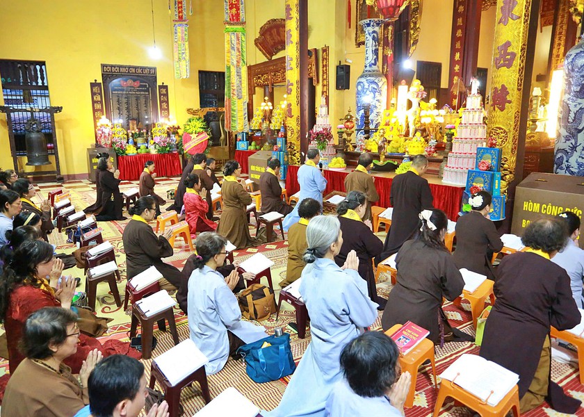 Phật gi&aacute;o Việt Nam thực hiện nghi thức tưởng niệm tri &acirc;n Anh h&ugrave;ng liệt sĩ tr&ecirc;n cả nước - Ảnh 2.