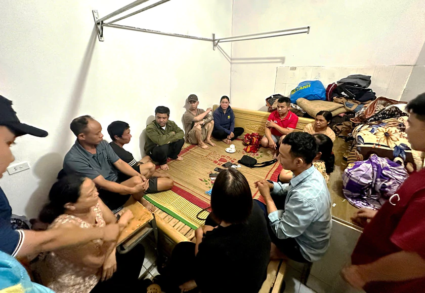 L&agrave;o Cai: Bắt ổ đ&aacute;nh bạc nhờ thiết bị bay soi - Ảnh 1.
