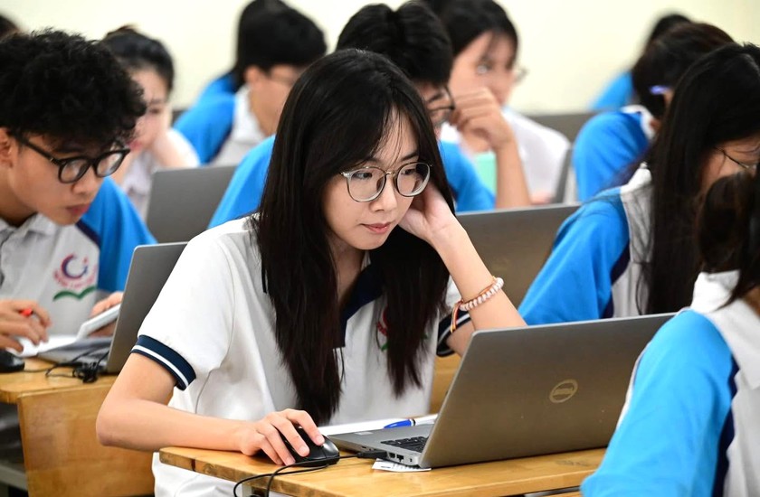 Thi tốt nghiệp trung học phổ th&ocirc;ng nhiều đợt: Tổ chức ra sao, cần điều kiện g&igrave;? - Ảnh 1.