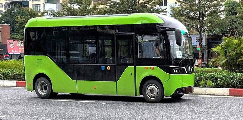 Xe bu&yacute;t đưa đ&oacute;n học sinh tại Quảng Ninh được lắp đặt hệ thống chống bỏ qu&ecirc;n - Ảnh 1.