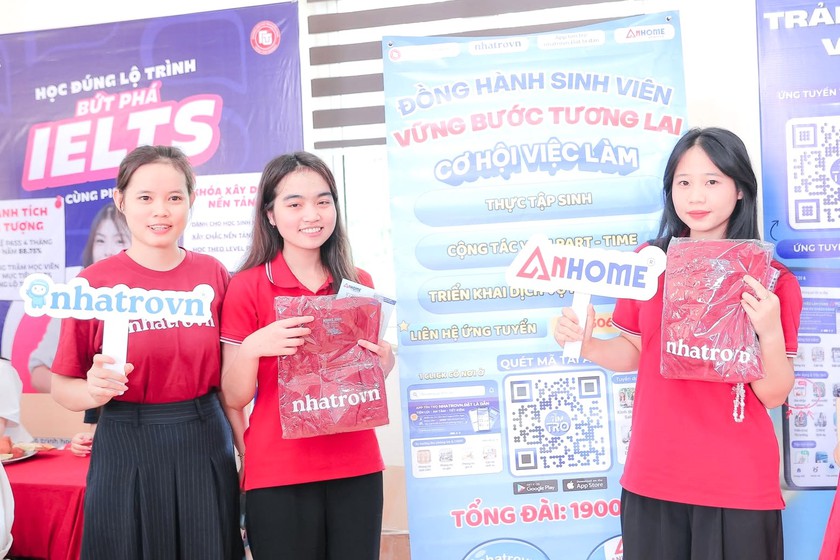 Th&ocirc;ng tư số 49/2026/TT-BGDĐT thay đổi m&ocirc; h&igrave;nh vận h&agrave;nh đại học từ trục dữ liệu t&iacute;ch hợp - Ảnh 1.