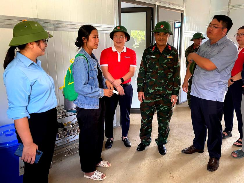 Lai Ch&acirc;u: B&agrave;n giao 7 ng&ocirc;i nh&agrave; cho hộ d&acirc;n v&ugrave;ng lũ Mường Than - Ảnh 3.