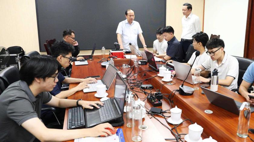 Đẩy mạnh hợp tác "3 nhà", chìa khóa nâng cao chất lượng đào tạo của Đại học Hạ Long - Ảnh 2.