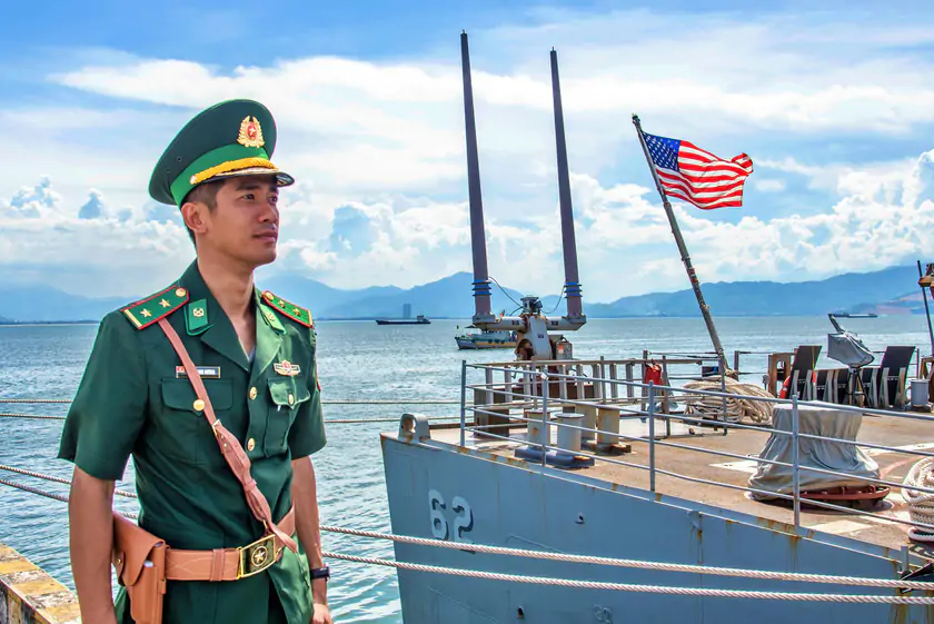Đoàn tàu sân bay Hải quân Hoa Kỳ thăm thành phố Đà Nẵng - Ảnh 3.