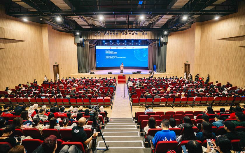 Trường Đại học Văn Lang kết nối l&atilde;nh đạo, chuy&ecirc;n gia khu vực ASEAN thảo luận tương lai gi&aacute;o dục đại học - Ảnh 1.