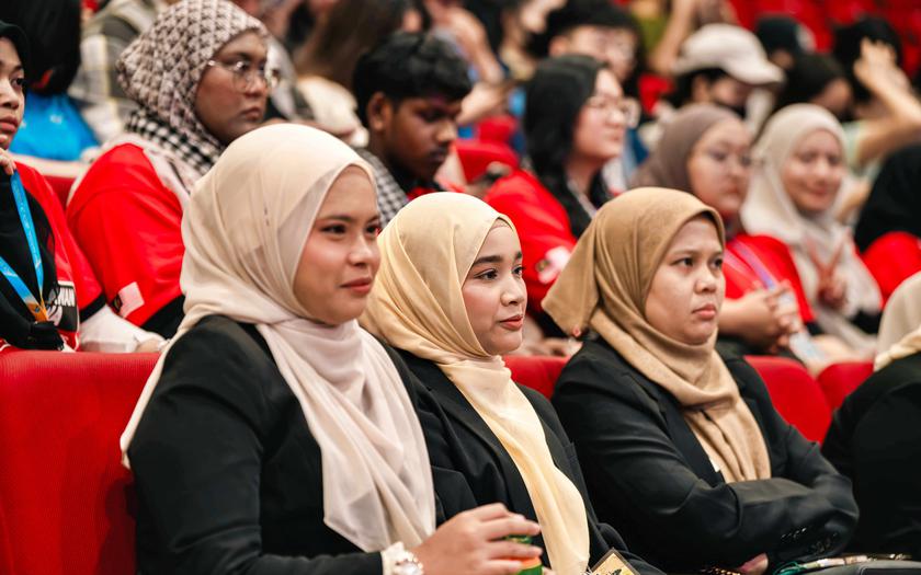 Trường Đại học Văn Lang kết nối l&atilde;nh đạo, chuy&ecirc;n gia khu vực ASEAN thảo luận tương lai gi&aacute;o dục đại học - Ảnh 3.