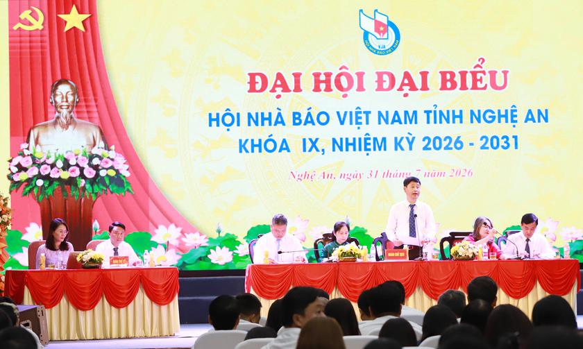 &Ocirc;ng Trần Minh Ngọc tiếp tục giữ Chủ tịch Hội nh&agrave; b&aacute;o Việt Nam tỉnh Nghệ An - Ảnh 2.
