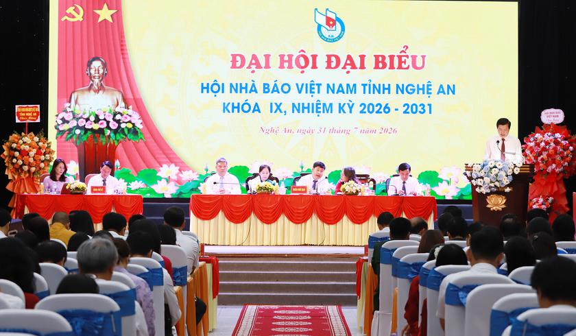 &Ocirc;ng Trần Minh Ngọc tiếp tục giữ Chủ tịch Hội nh&agrave; b&aacute;o Việt Nam tỉnh Nghệ An - Ảnh 1.