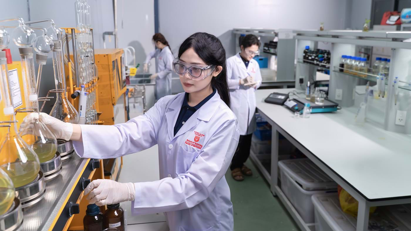 Trường Đại học Văn Lang c&ocirc;ng bố điểm s&agrave;n x&eacute;t tuyển 2026 - Ảnh 1.