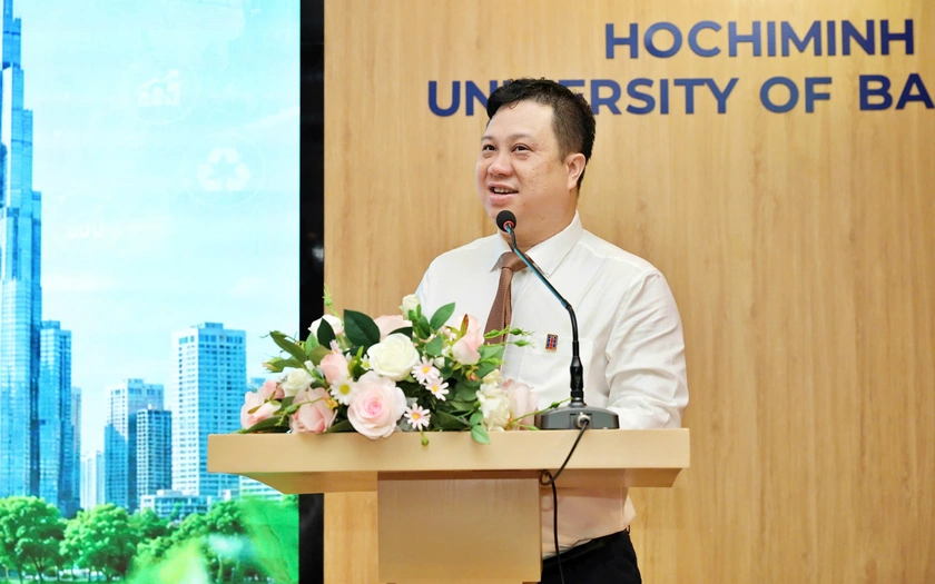 Trường Đại học Ngân hàng Thành phố Hồ Chí Minh tiên phong đào tạo nguồn nhân lực tài chính xanh và tài chính số - Ảnh 2.