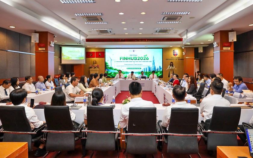 Trường Đại học Ngân hàng Thành phố Hồ Chí Minh tiên phong đào tạo nguồn nhân lực tài chính xanh và tài chính số - Ảnh 1.