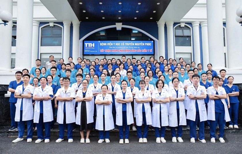 Bệnh viện YHCT Nguy&ecirc;n Ph&uacute;c: Ph&aacute;t huy thế mạnh Đ&ocirc;ng - T&acirc;y y kết hợp n&acirc;ng cao hiệu quả điều trị bệnh mạn t&iacute;nh  - Ảnh 4.