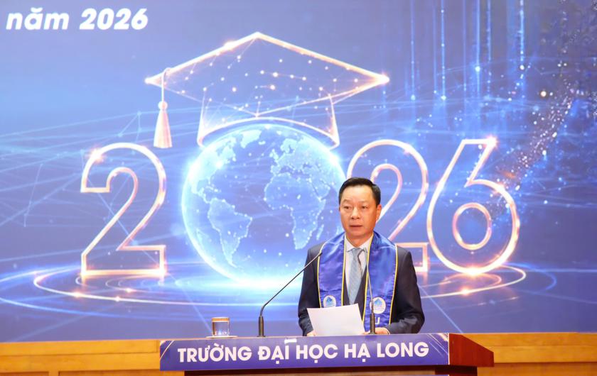 Trường Đại học Hạ Long trao bằng tốt nghiệp năm 2026 v&agrave; vinh danh thủ khoa c&aacute;c ng&agrave;nh - Ảnh 2.