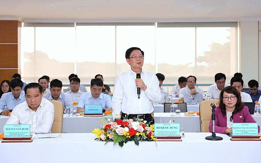 Ph&oacute; Thủ tướng Ch&iacute;nh phủ Hồ Quốc Dũng l&agrave;m việc với Đại học Quốc gia Th&agrave;nh phố Hồ Ch&iacute; Minh - Ảnh 1.