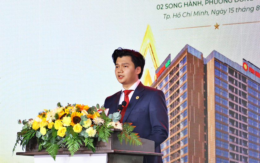 Khánh thành Nhà ở cho lực lượng vũ trang Công an nhân dân tại Đông Hưng Thuận - Ảnh 4.