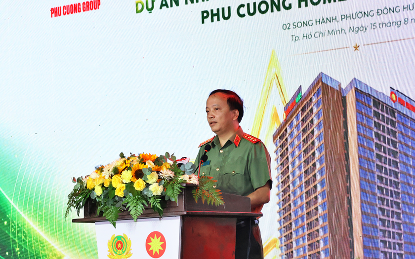 Khánh thành Nhà ở cho lực lượng vũ trang Công an nhân dân tại Đông Hưng Thuận - Ảnh 5.