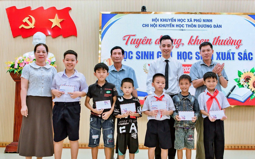 Lan tỏa tinh thần khuyến học, khuyến t&agrave;i trong cộng đồng th&ocirc;n Dương Đ&agrave;n - Ảnh 2.