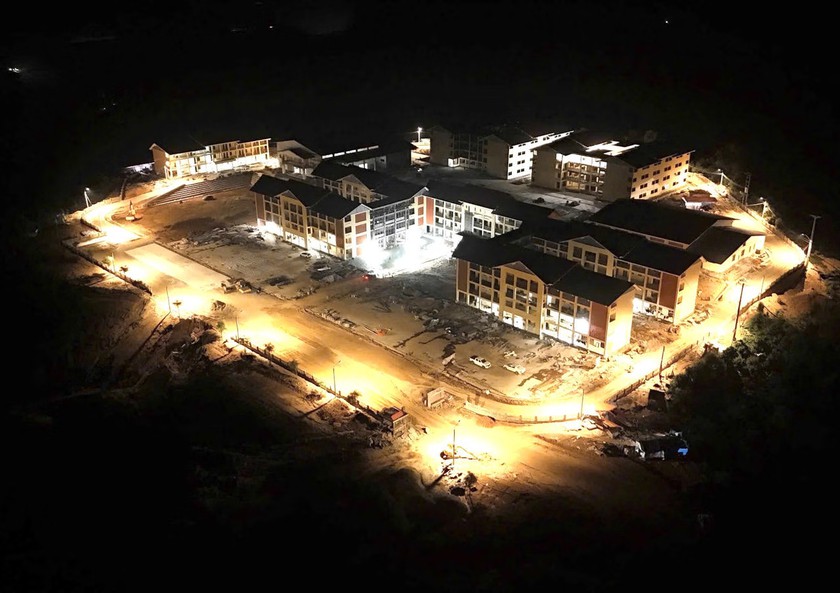 L&agrave;o Cai: Chạy đua với thời gian, đưa 4 trường nội tr&uacute; bi&ecirc;n giới về đ&iacute;ch đ&uacute;ng khai giảng - Ảnh 6.