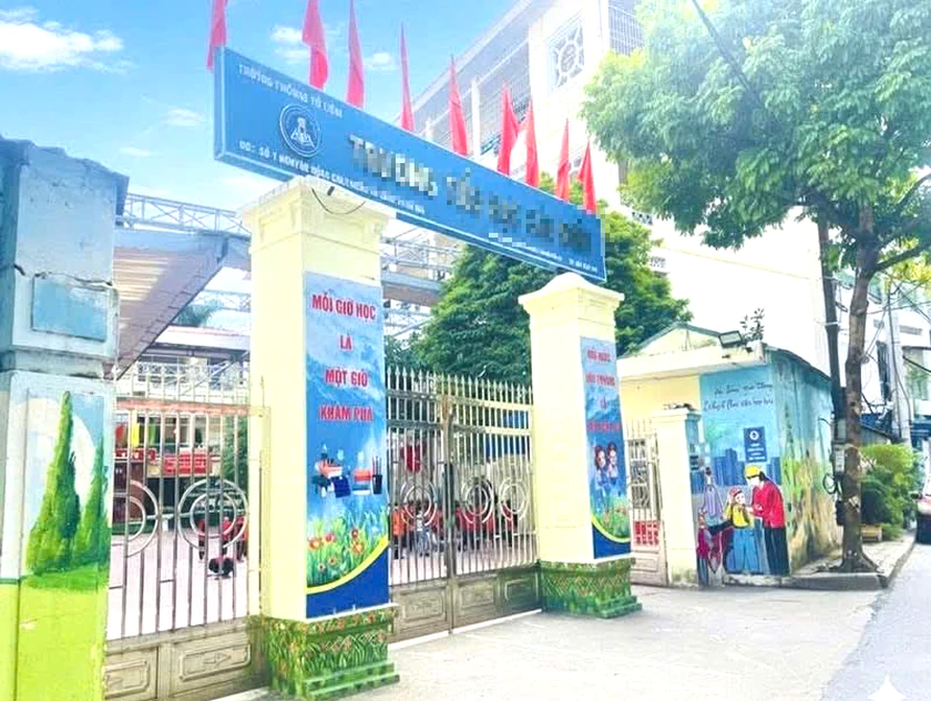 S&aacute;p nhập trường học- ph&iacute;a sau những tấm biển trường mới - Ảnh 1.
