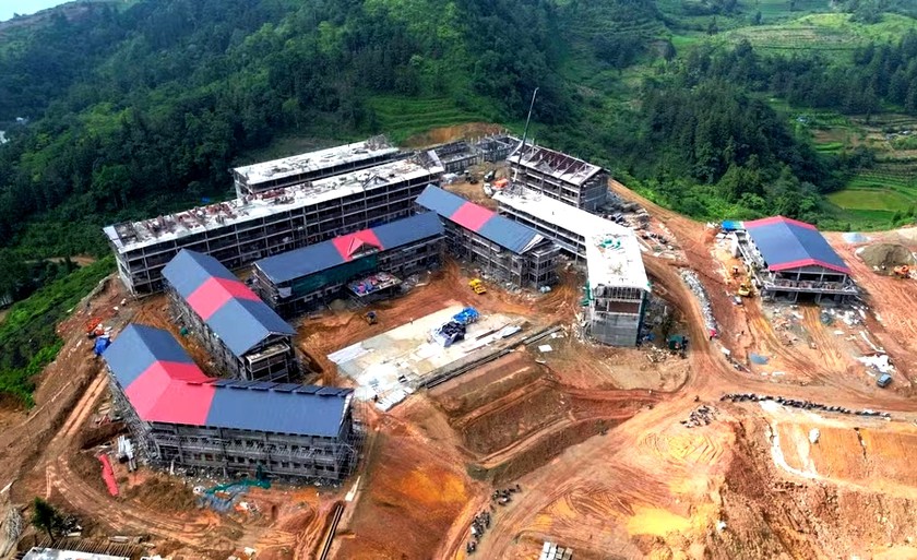 L&agrave;o Cai: Chạy đua với thời gian, đưa 4 trường nội tr&uacute; bi&ecirc;n giới về đ&iacute;ch đ&uacute;ng khai giảng - Ảnh 8.